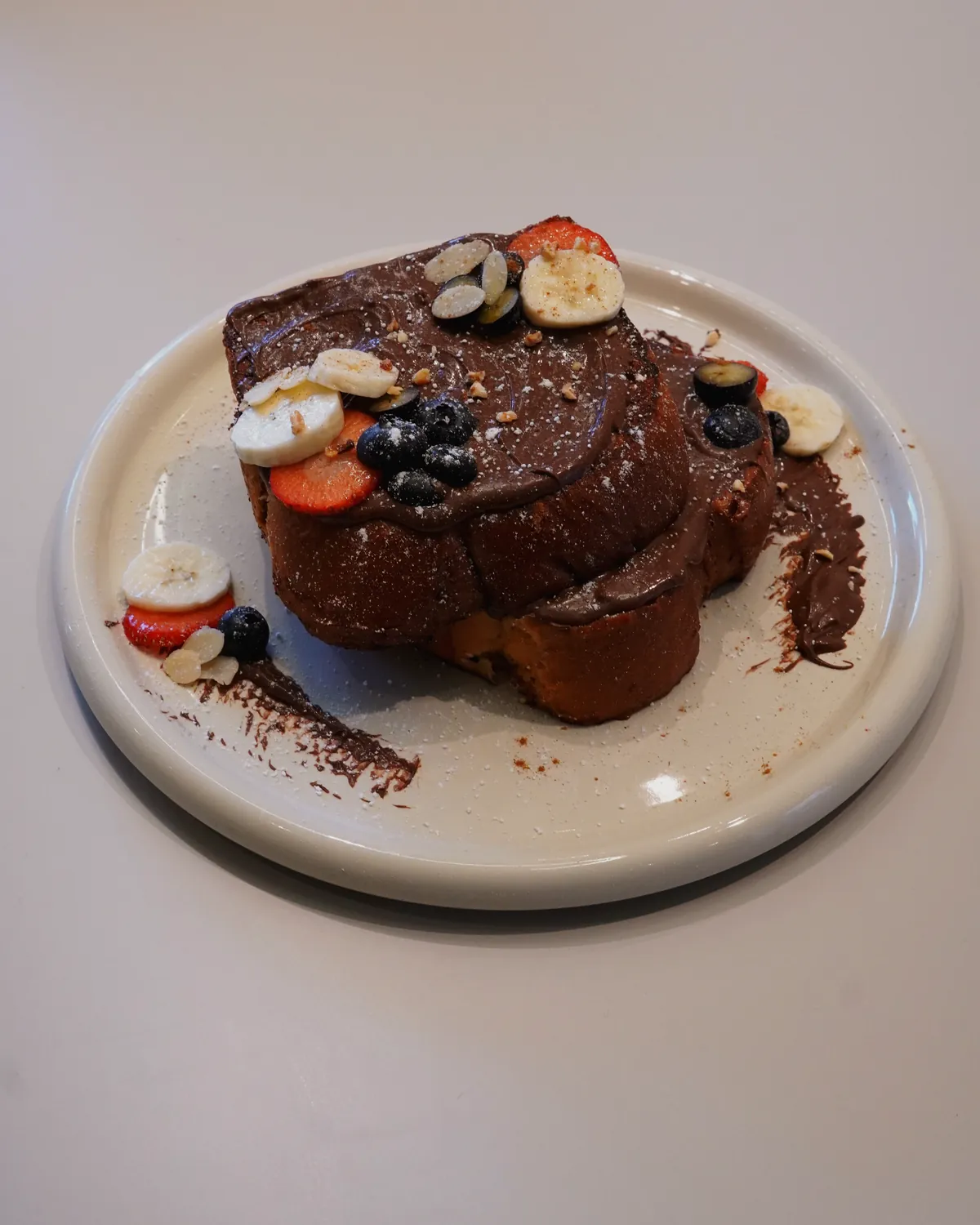 French Toast mit Nutella und Beeren